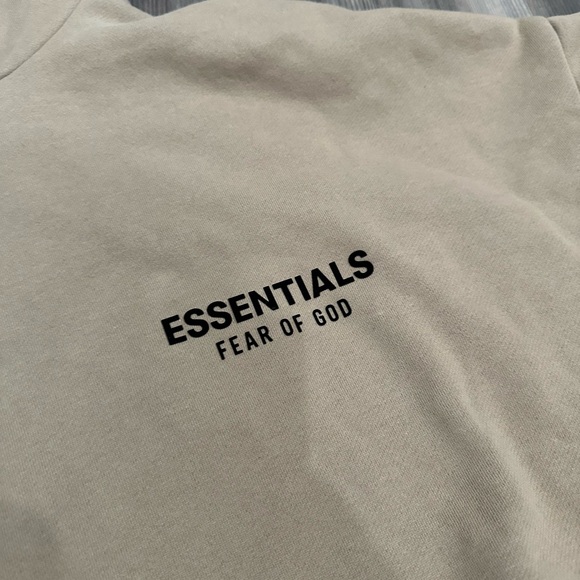 Oversized Essentials Pullover Hoodie Size XL in Sand color - Picture 4 of 7
